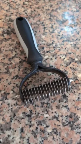 Brosse de toilettage pour chien - FidoGroom photo review